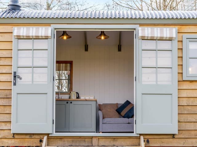 Exterior | Shepherds Hut Retreat, Alderbury, near Salisbury