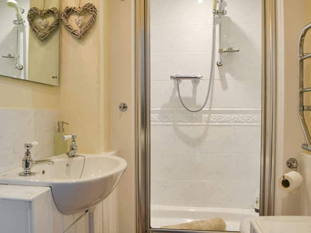 En-suite | Garth Country House Cottages- Garth Court - Garth Country House Cottages, Near Sawrey, near Ambleside