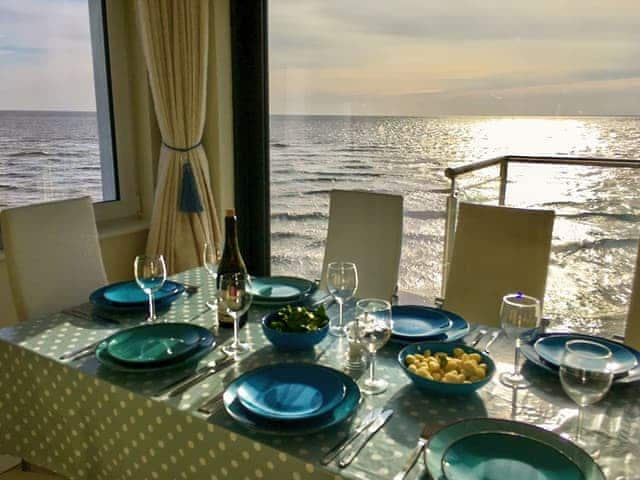 Dining Area | Curlew, Point Clear Bay