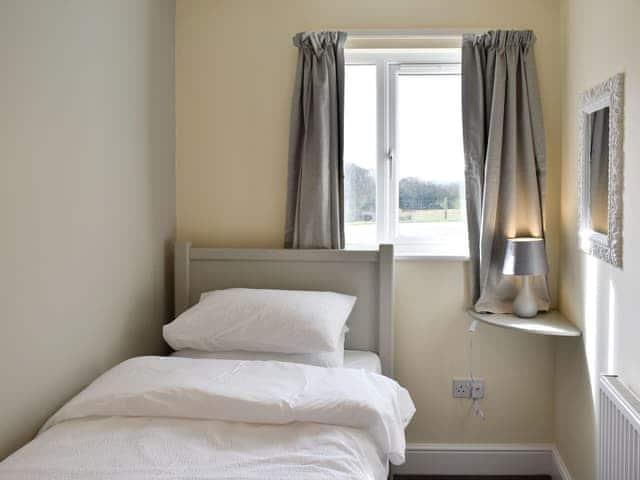 Single bedroom | Five Dorchester Drive - Cross Keys Inn Cottages, Whitechapel, near Longridge