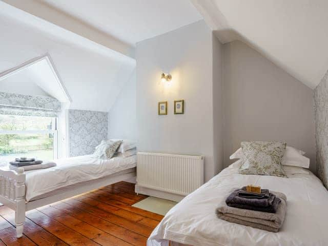 Twin bedroom | Brookleigh Farm Cottage, Menston, near Ilkley