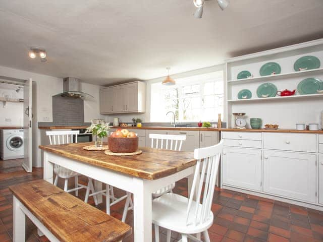 Living room | The Old Farmhouse, Burridge