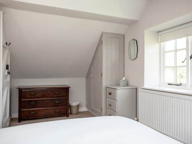 Double bedroom | The Old Farmhouse, Burridge