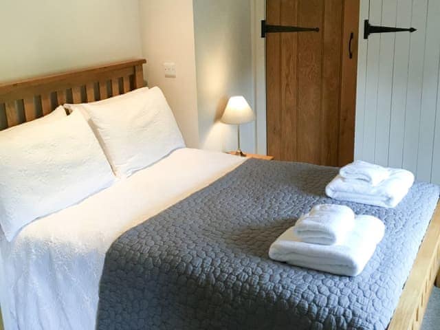 Double bedroom | Crabapple Cottage, Nantmawr, near Oswestry