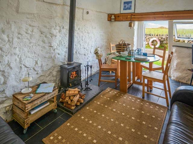 Living room/dining room | Boathouse - Bach Wen Cottages, Clynnog Fawr