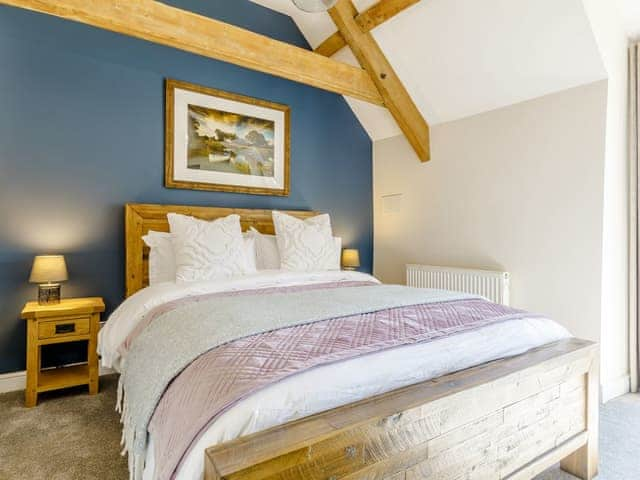 Double bedroom | Wool Loft, Kemble, near Cirencester