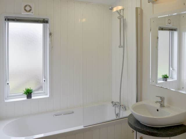 Bathroom | Ocean Glade, Corton, near Lowestoft