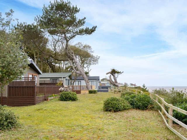 Setting | Ocean Glade, Corton, near Lowestoft