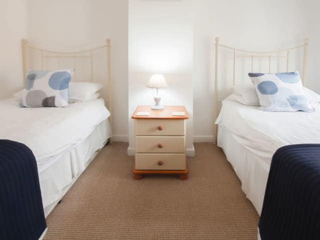 Twin bedroom | Half Penny Cottage, Docking, near Hunstanton