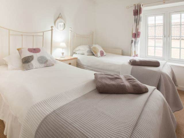 Twin bedroom | Half Penny Cottage, Docking, near Hunstanton