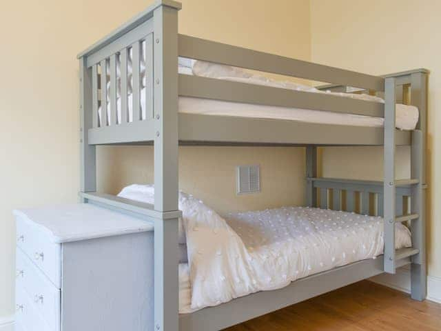 Bunk bedroom | Capstone Reach, Ilfracombe