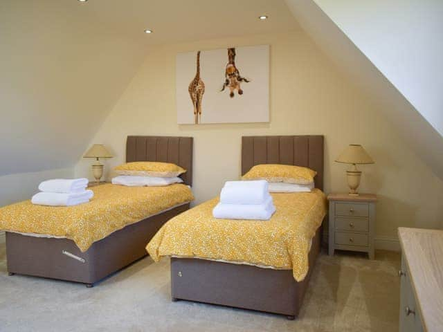 Twin bedroom | Puxton Lodge, Stodmarsh, near Canterbury