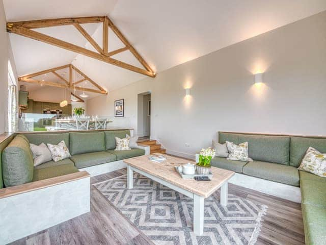 Living area | Ilsley Farm Barns- The Downs - Ilsley Farm Barns, East Ilsley, near Newbury