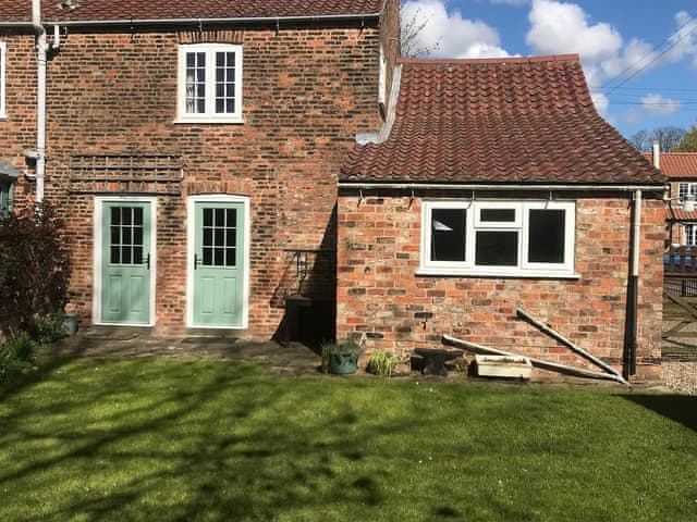 Exterior | Blacksmith’s Cottage, Askham Bryan near York