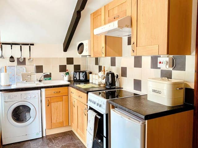 Kitchen | Old Brock Cottage - Hallagenna Cottages, St Breward, near Bodmin