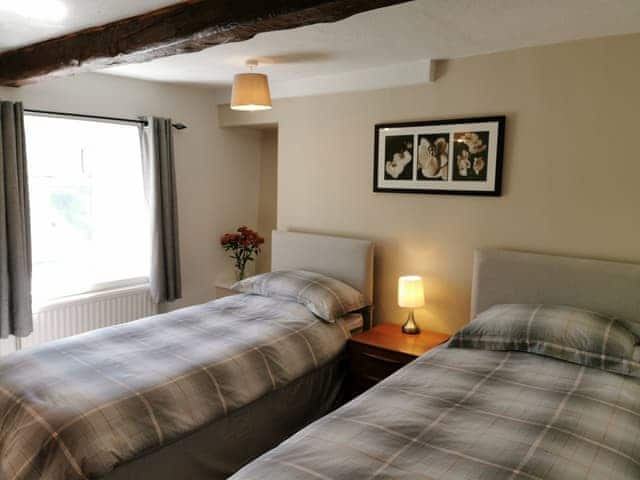 Twin bedroom | Hillside Farm Cottage, Allithwaite, near Cartmel