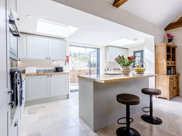 Kitchen | The Old Dairy - Quarry Hill Farm, Shipton-Under-Wychwood