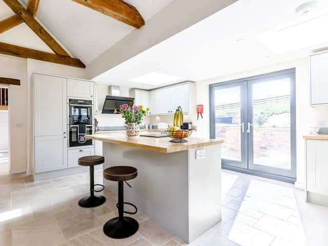 Kitchen | The Old Dairy - Quarry Hill Farm, Shipton-Under-Wychwood