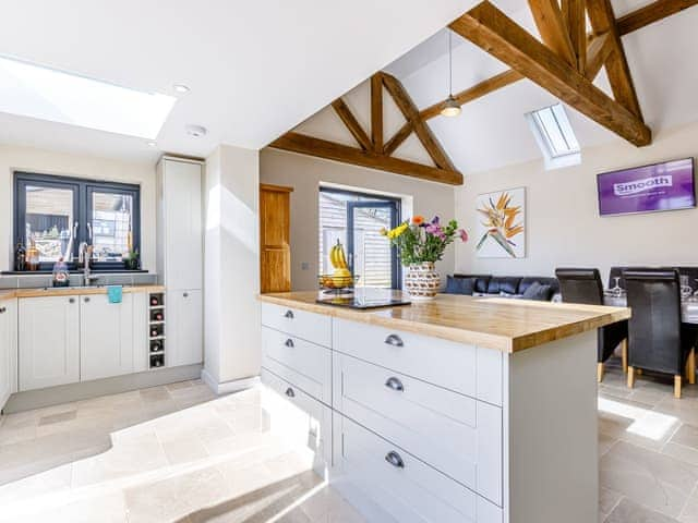 Kitchen | The Old Dairy - Quarry Hill Farm, Shipton-Under-Wychwood