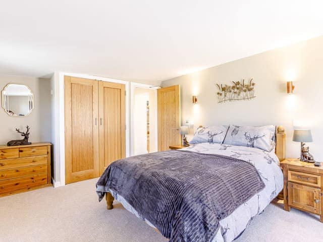 Double bedroom | The Old Dairy - Quarry Hill Farm, Shipton-Under-Wychwood