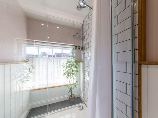 Shower room | Turford House, Ludlow