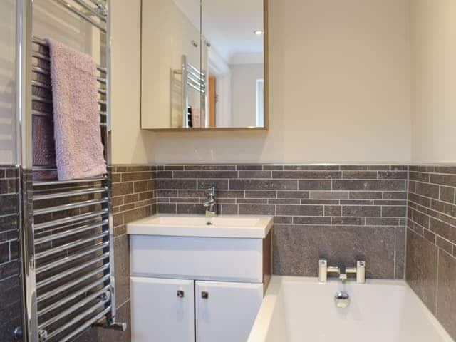 Bathroom | Ingram Cottage, Bamburgh