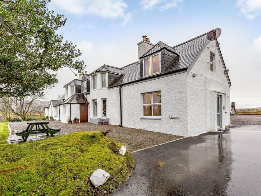Delightful holiday home  | Holly View Annexe - Kiltaraglen Cottages, Portree