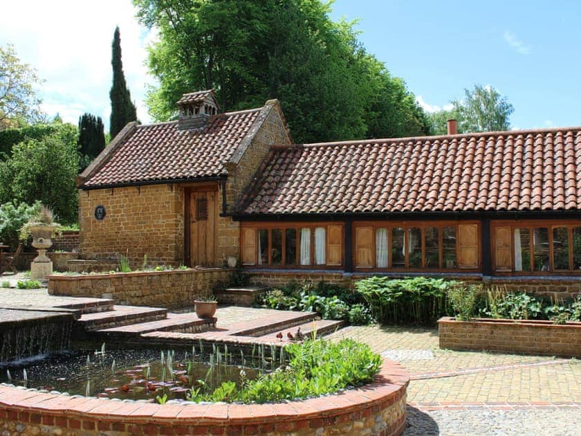 Exterior | Beechnut Cottage - Heath Farm Holiday Cottages, Swerford, near Chipping Norton