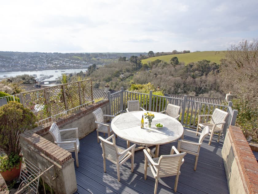 Sitting-out-area | Navy Blue Cottage, Kingswear