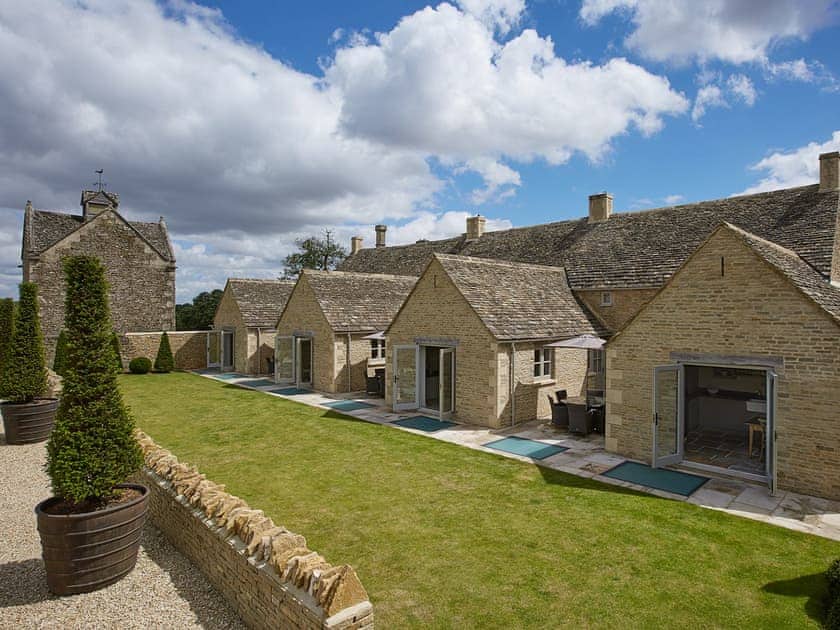 Exterior | Greys Court- Grey&rsquo;s Cottage - Greys Court, Southrop, near Lechlade