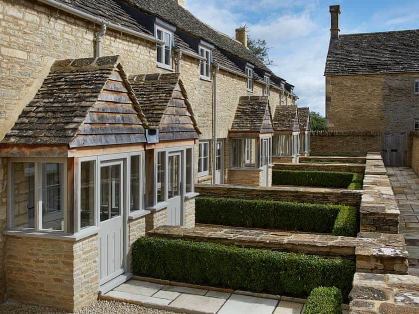 Exterior | Grey&rsquo;s Court- Stable Cottage - Grey&rsquo;s Court, Southrop, near Lechlade