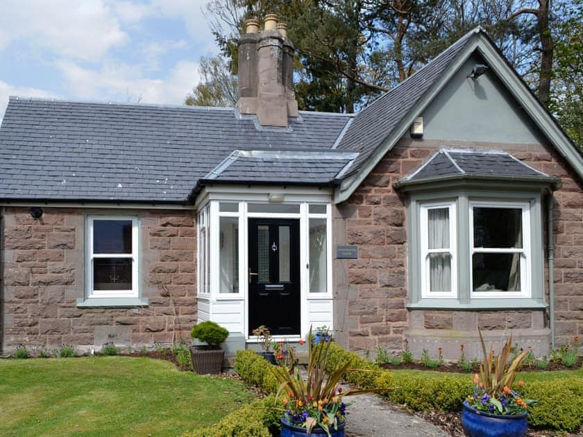 Exterior | Princeland Lodge - Princeland Cottages, Coupar Angus, near Blairgowrie