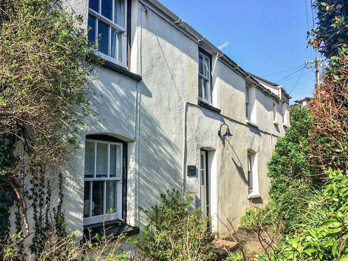 Fuchsia Cottage, St Mawes, Cornwall