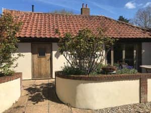 Exterior | The Old Cow Shed, Thorndon, near Eye