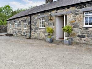 Exterior | The Old Stable - Caernarfon Cottages, Bethel, near Snowdon