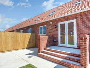 Exterior | 5 Dawson Park - Dawson Holiday Homes, Mablethorpe