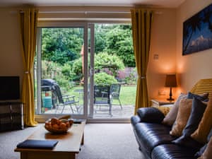 Living room/dining room | Between the forest and the sea, New Milton, near Lymington