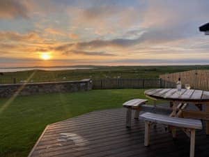 Sitting-out-area | Clover Cottage, Middlequarter