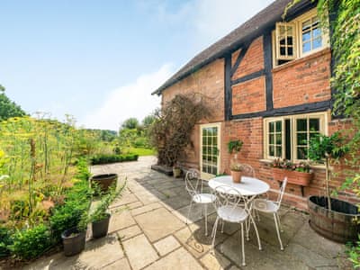 Patio | Pinley Hill House, Hatton near Warwick