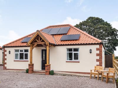 Exterior | Sycamore Lodge - Holding Holiday Homes, Hogsthorpe
