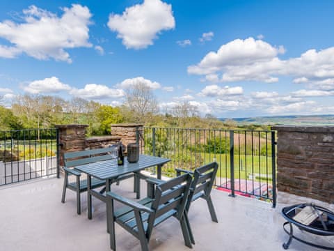 Sitting-out-area | Cider House - Newton Lodge Cottages, Welsh Newton Common, near Ross-on-Wye 