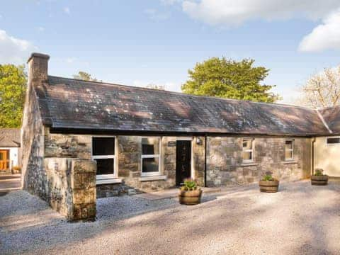 Exterior | East Lodge - Machermore Castle, Newton Stewart