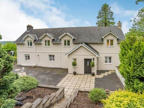 Exterior | Taliaris Isaf, Llandeilo