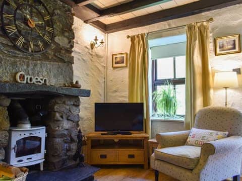 Living room/dining room | Squirrel Cottage - Banc Llugwy Cottages, Betws-y-Coed
