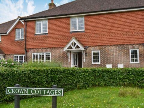 Exterior | Crown Cottage, Horsted Keynes