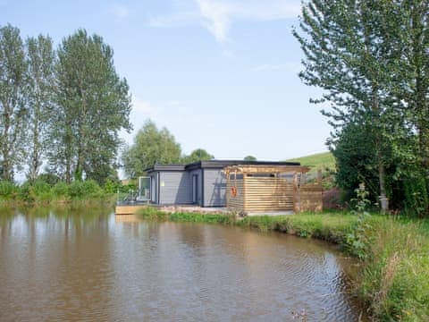 Exterior | Kingfisher Lodge - Ponsford Ponds, Knowle, near Cullompton