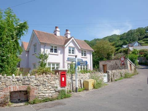 Exterior | The Pink House, Branscombe