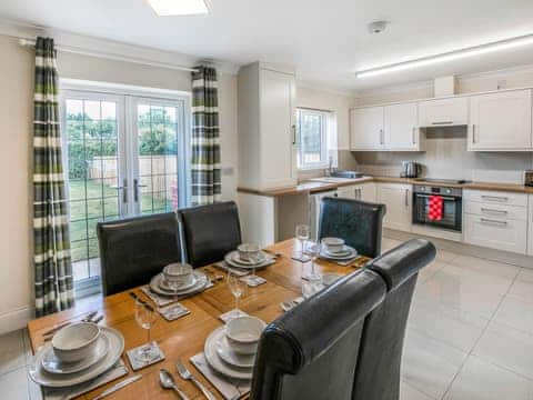 Kitchen/diner | 9 Dawson Park - Marian Avenue Properties, Mablethorpe