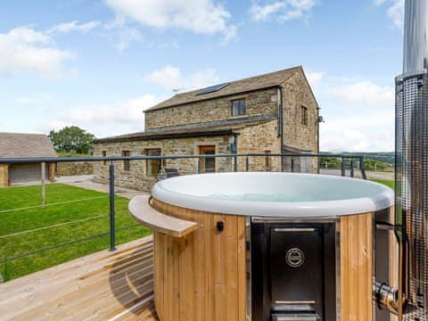 Hot tub | Boococks Barn, Tosside, near Skipton