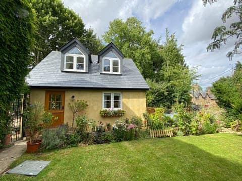 Garden | Candlewick Cottage, Lower Heyford, near Oxford